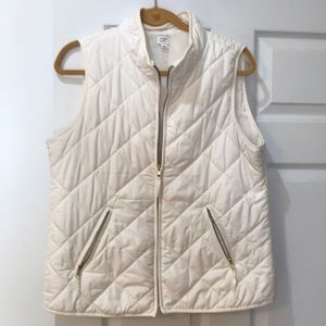 Lightweight puffer vest